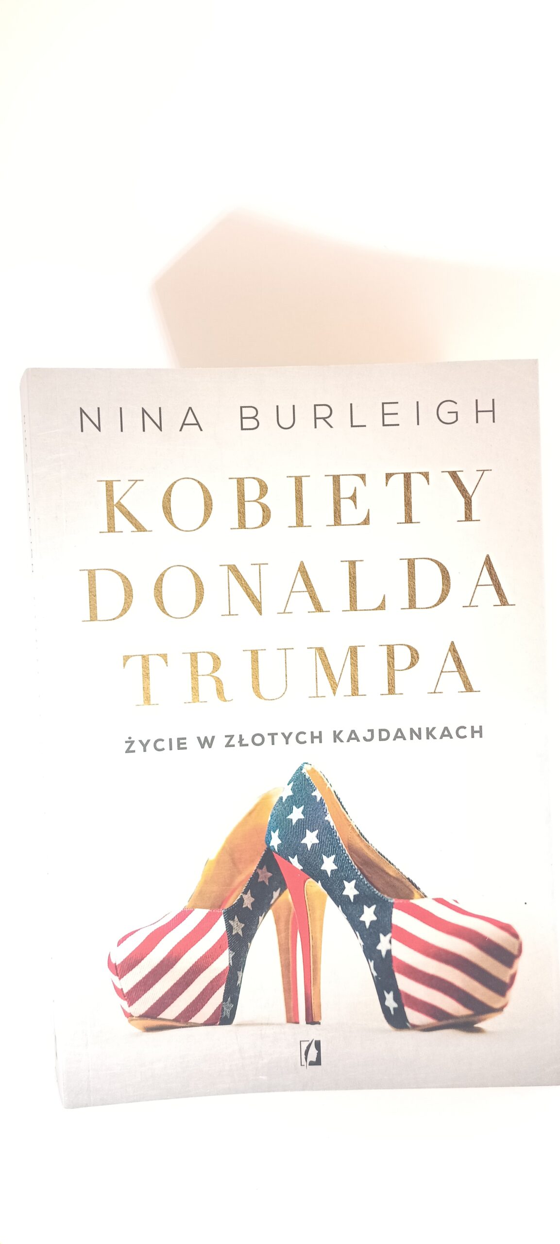 kobiety Donalda Trumpa książka w antykwariat książki używane Szczecin